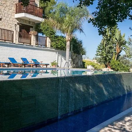 Demetriou Paradisos Hills