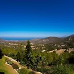 Demetriou Paradisos Hills Hotel