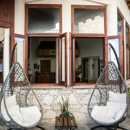 Demetriou Paradisos Hills Lysos