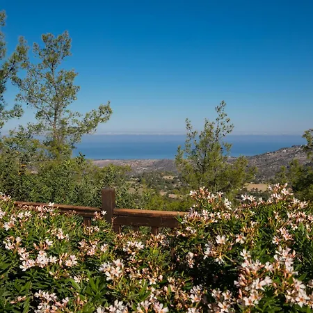 Demetriou Paradisos Hills Hotel 3*