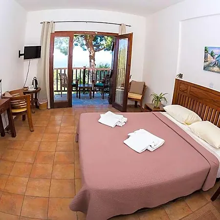 Demetriou Paradisos Hills Hotel Lysos