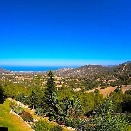 Demetriou Paradisos Hills