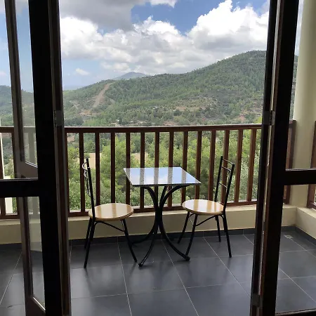 Demetriou Paradisos Hills