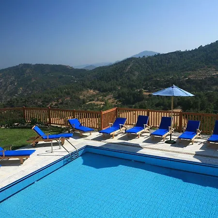 Demetriou Paradisos Hills Lysos