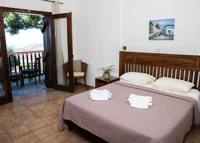 Demetriou Paradisos Hills 3*