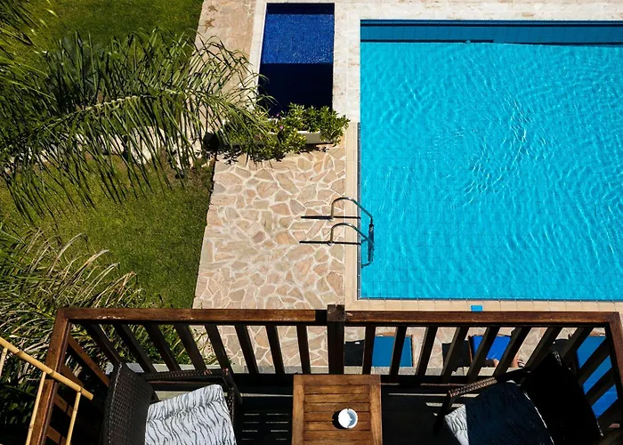 Demetriou Paradisos Hills Hotel