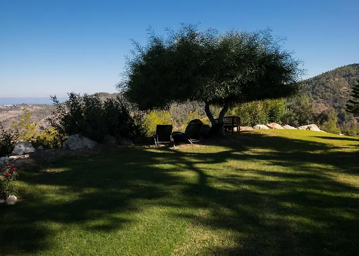 Demetriou Paradisos Hills 3*