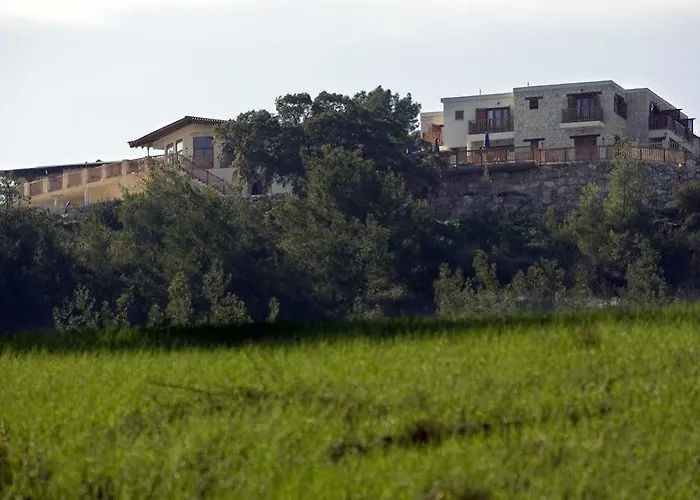 Demetriou Paradisos Hills Lysos